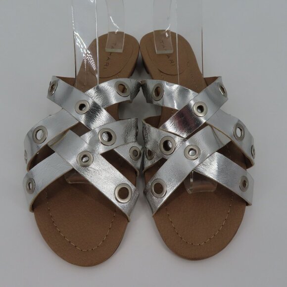 Tahari Drive Womens 10 Faux Leather Metallic Silver Grommet Strappy Sandal Flats - Picture 2 of 12